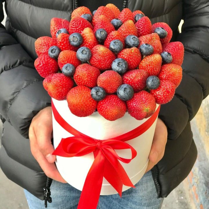 Клубничный бокс №3 в Абакане