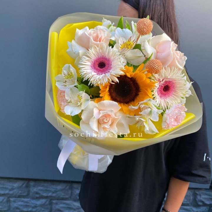 Букет с подсолнухом "Елоу" в Абакане