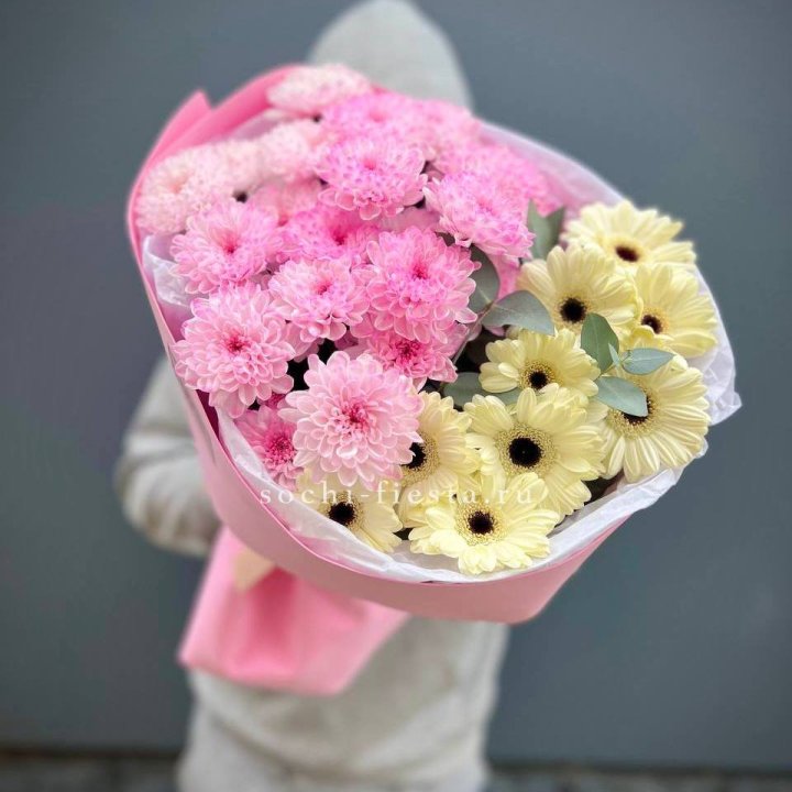 Дуо хризантем и гербер в Абакане