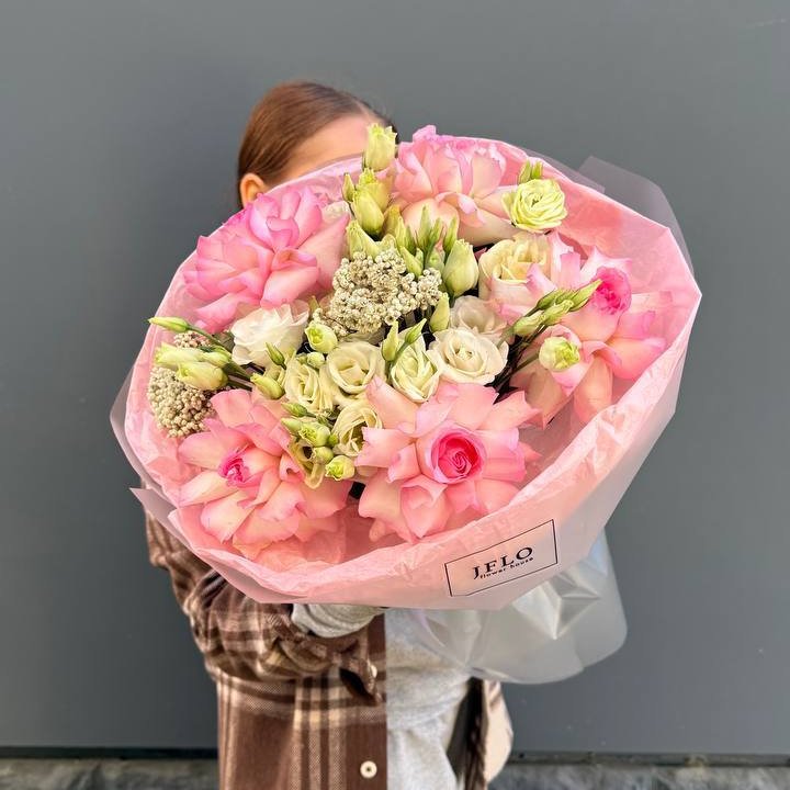 Букет "Розы с эустомой" в Абакане