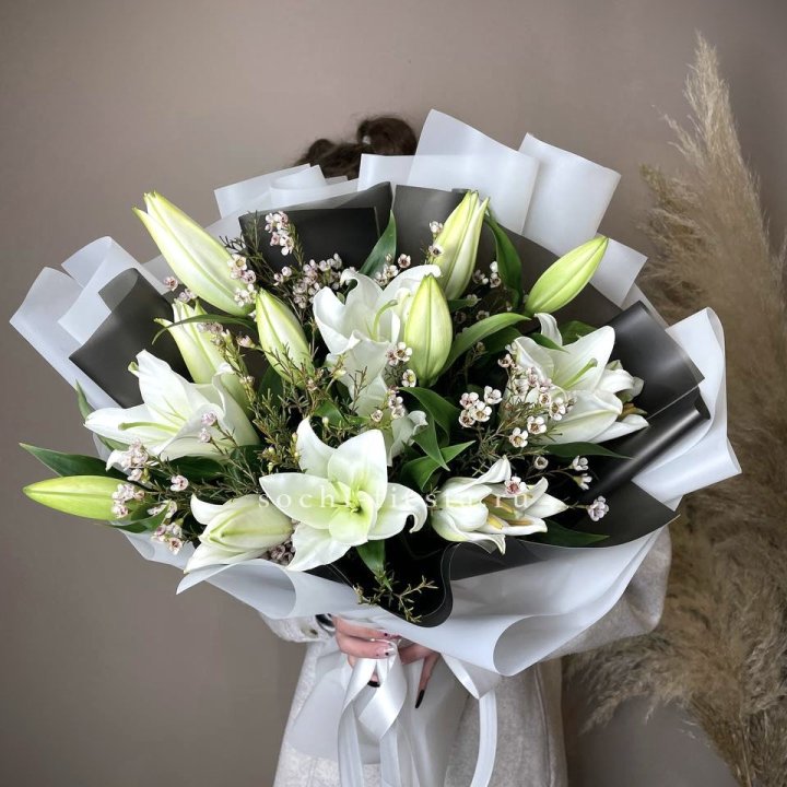 Букет лилий Снежная королева в Абакане