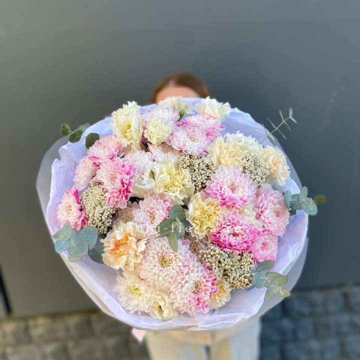 Букет из стойких цветов  в Абакане