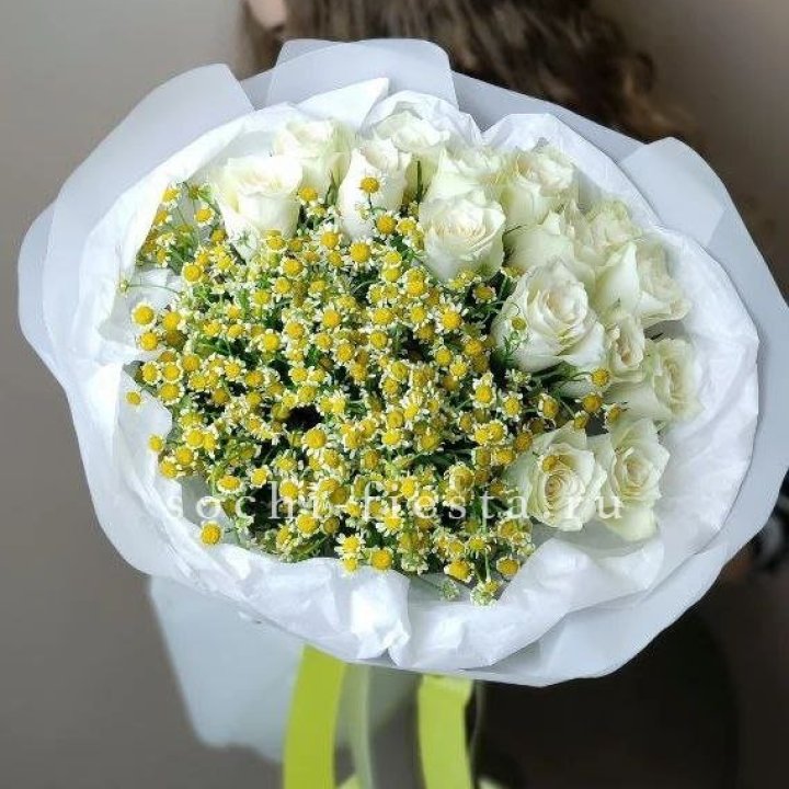 Букет ромашек и роз "Полина" в Абакане
