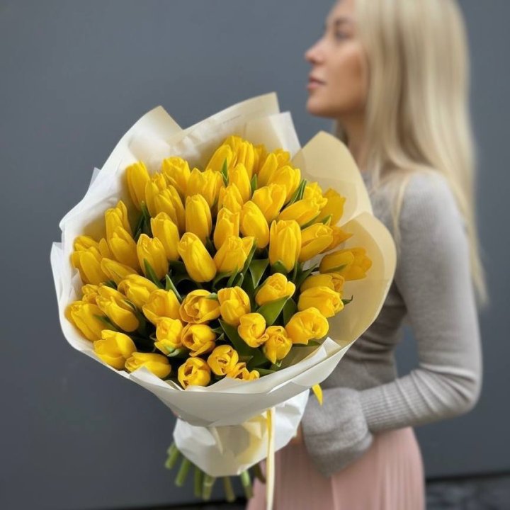 51 желтый тюльпан в Абакане