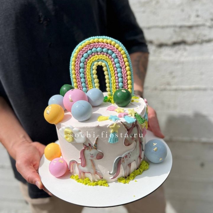 Торт "Радуга с единорогом" в Абакане