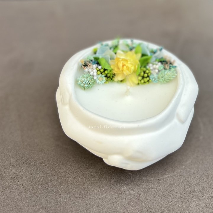 Свеча ароматическая в гипсе Руки в Абакане