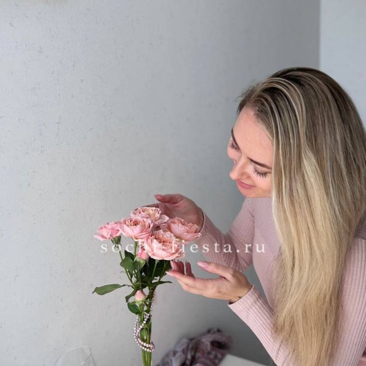 Цветочная подписка "Пакет маленький" в Абакане