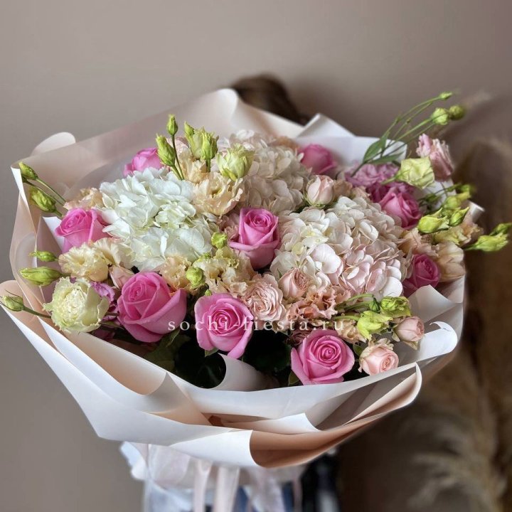 Дизайнерский букет "Каролина" в Абакане