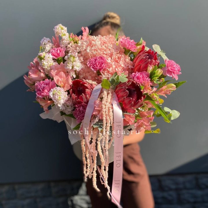 Коробка с цветами "Камикадзе" в Абакане