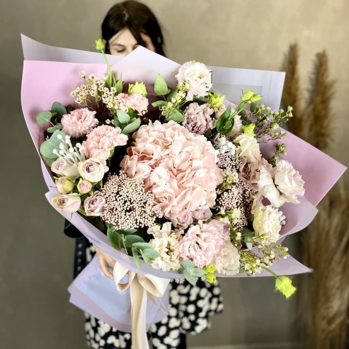 Дизайнерский букет "Трели кримс" в Абакане