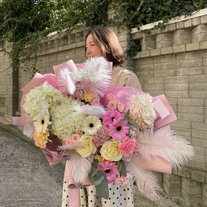 Дизайнерский букет "Валенсия" в Абакане