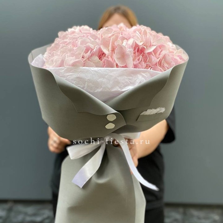  Букет  пиджачок из 5 гортензий в Абакане