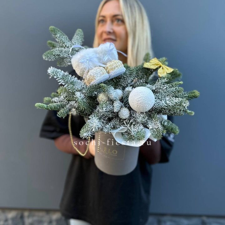 Новогодний бокс "Ботс голд" в Абакане