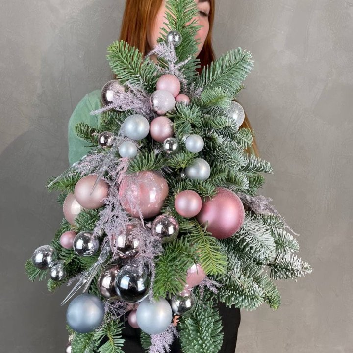 Новогодняя елочка "Розе голд" в Абакане