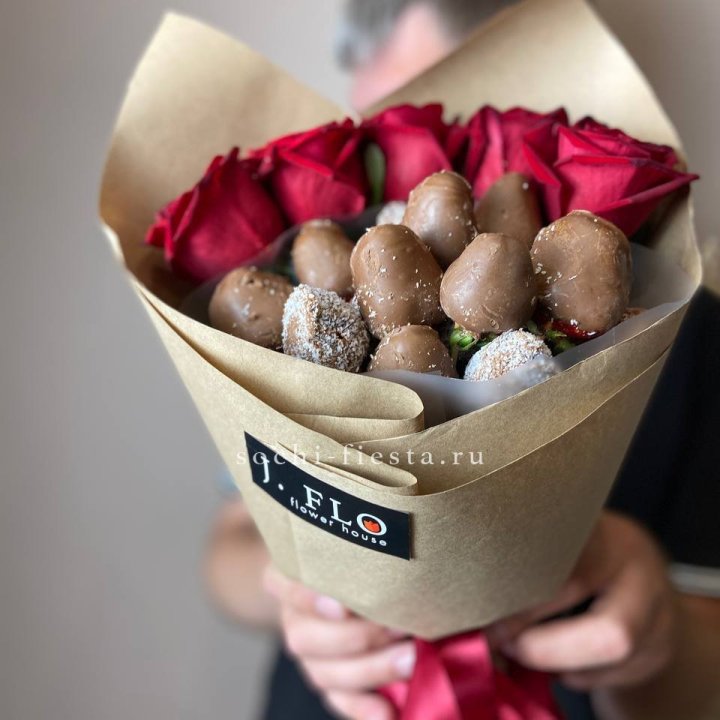 "Тандем с шоколадной клубникой" в Абакане