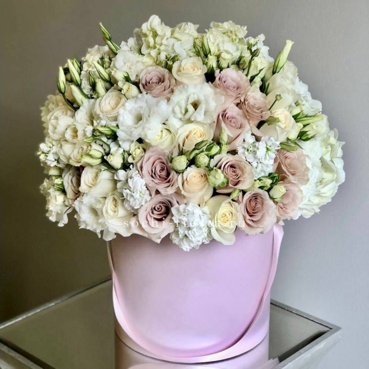 Цветочный бокс "Бриджит" в Абакане