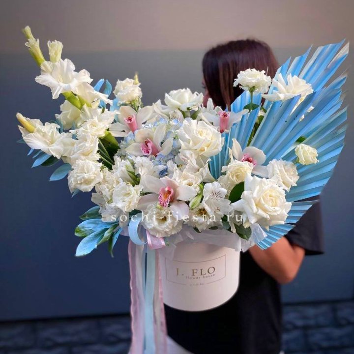 Цветочный бокс №3 в Абакане