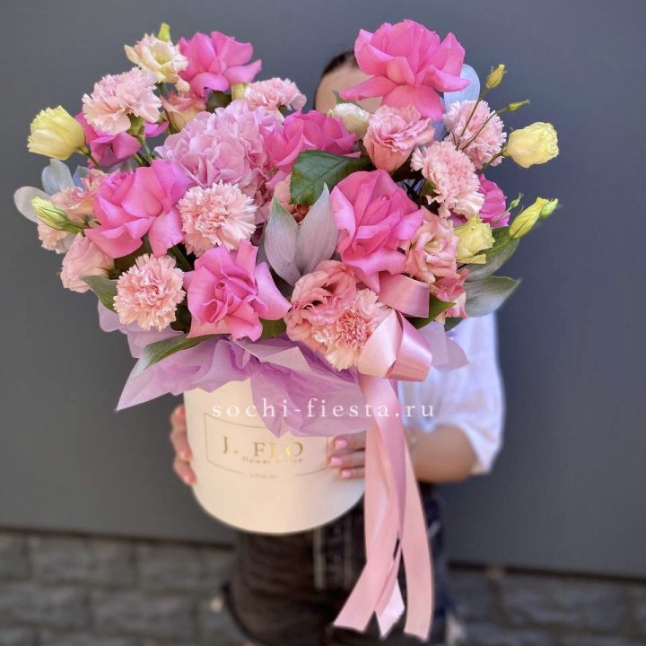 Цветочный бокс "Сальма" в Абакане