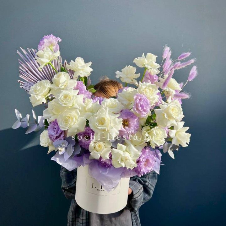 Цветочный бокс "Изабель" в Абакане