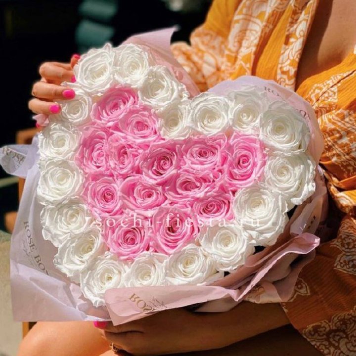 Бокс сердце с розами №2 в Абакане