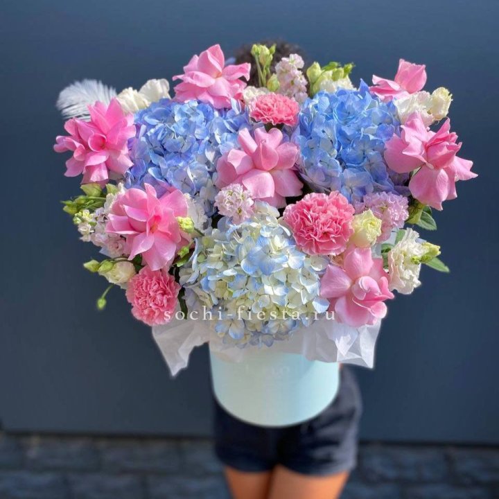 Коробка с цветами "Лемия" в Абакане