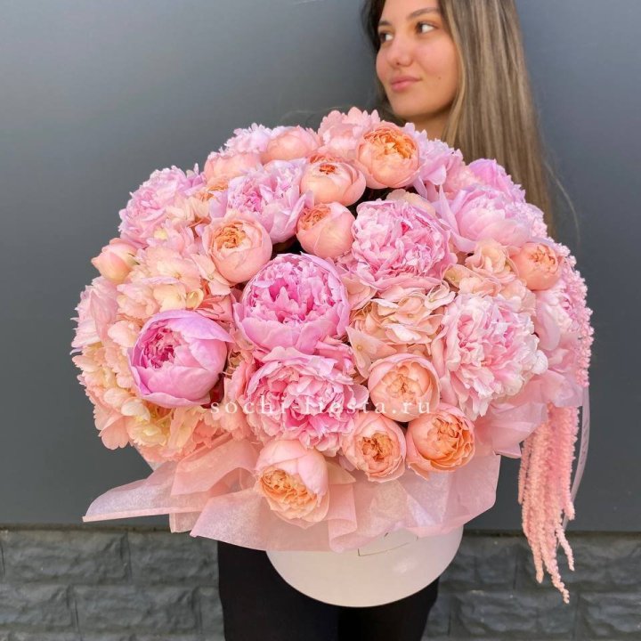 Коробка с пионами "Дабл фловер" в Абакане