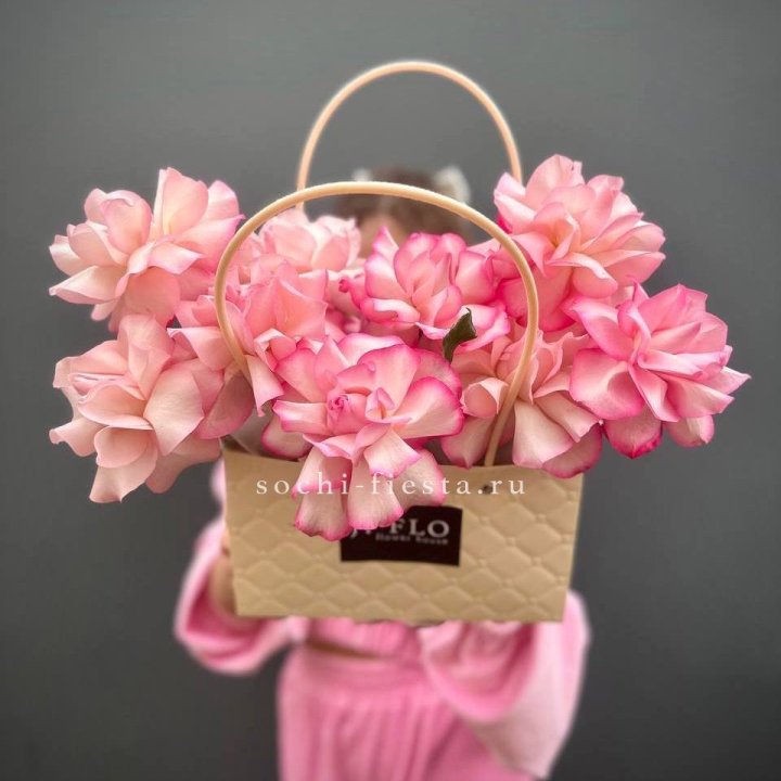 Сумочка розовых роз Венди в Абакане