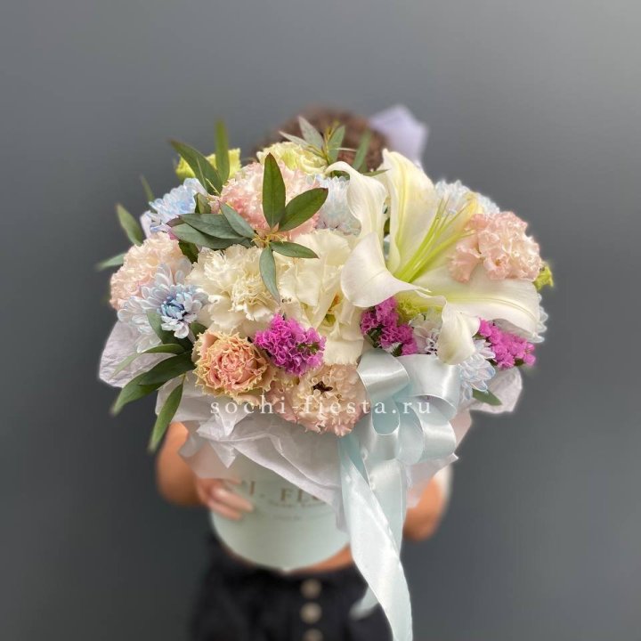 Дизайнерский цилиндр "Лилия" в Абакане