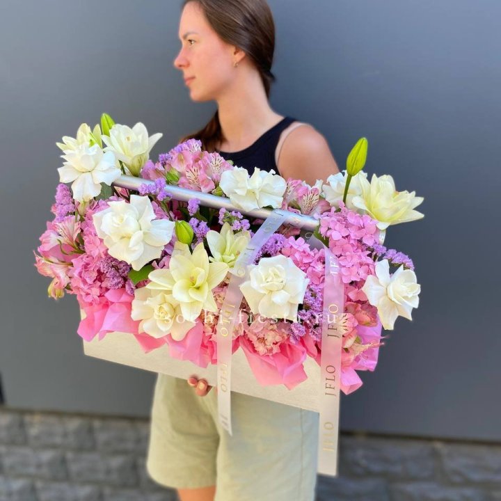 Большой бокс розовый в Абакане