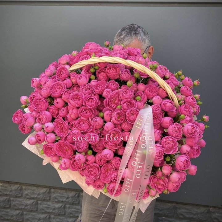 Корзина роз Мисти Баблс 151 в Абакане