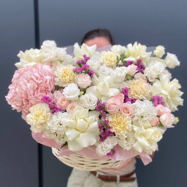 Корзина "Воздушная нежность" в Абакане