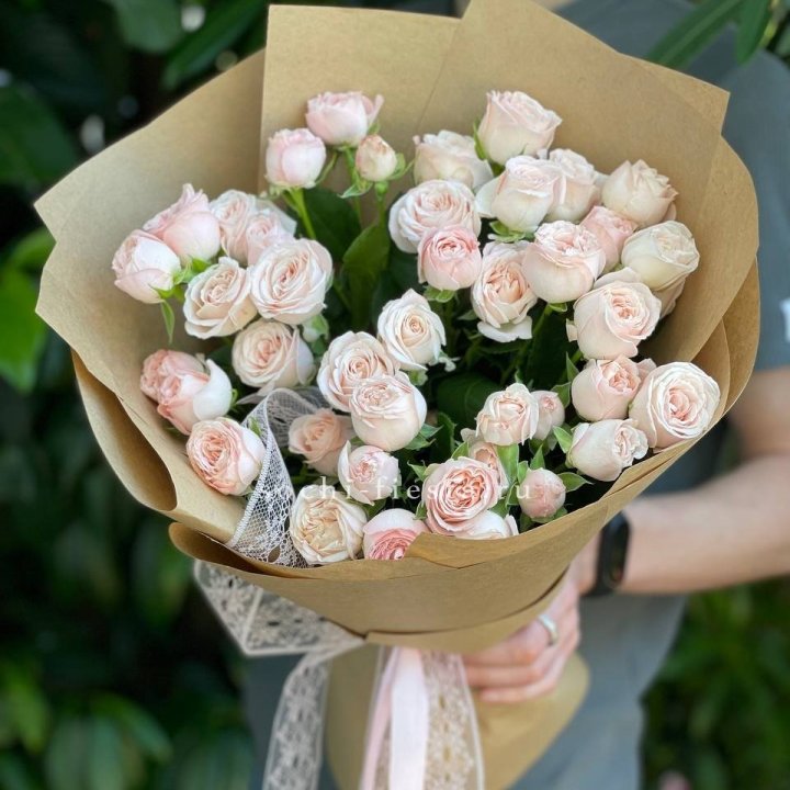 Кустовые розы букет №1 в Абакане