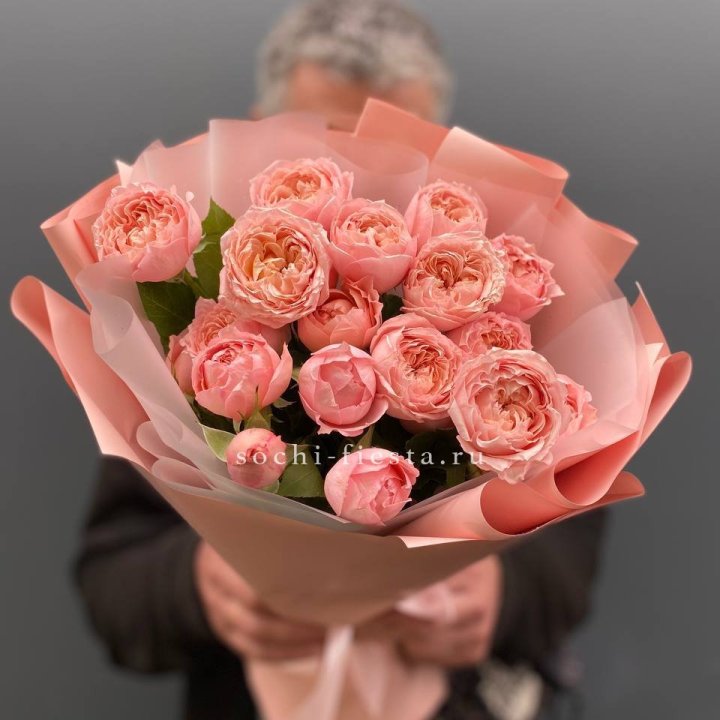 Букет комплимент из кустовых роз Джульетта в Абакане