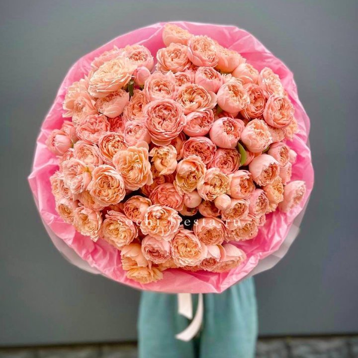 Букет кустовых пионовидных роз Джульетта "Принцесса" в Абакане