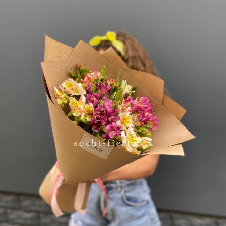 Альстромерии в крафте в Абакане