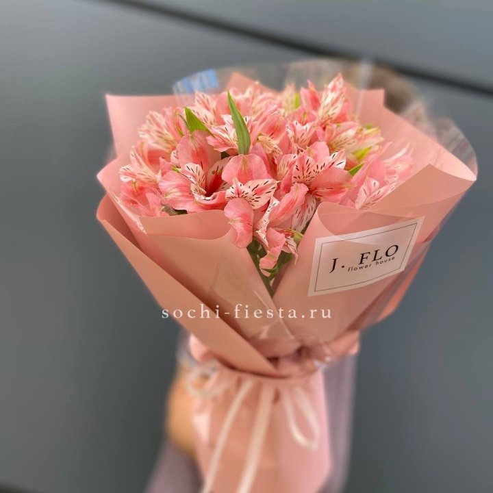 Букет альстромерий розовых в Абакане