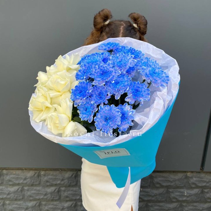 Дуо букет розы и хризантема в Абакане