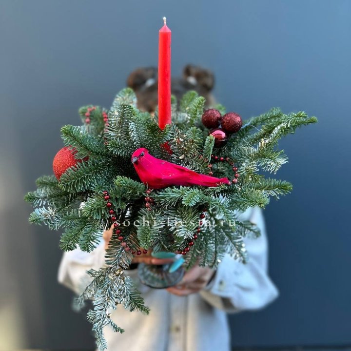 Новогодняя композиция в бокале в Абакане