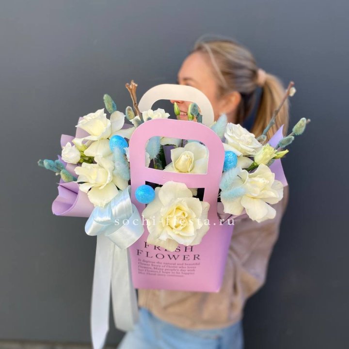 Цветочная сумочка "Пасхальная композиция" в Абакане