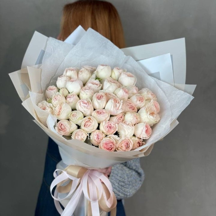 Букет пионовидных роз Пур лав в Абакане