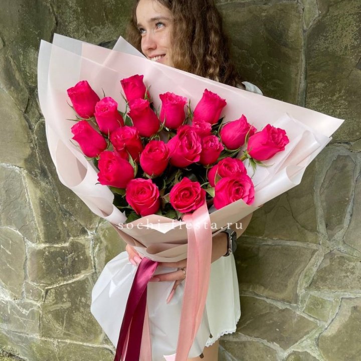 19 алых роз в Абакане