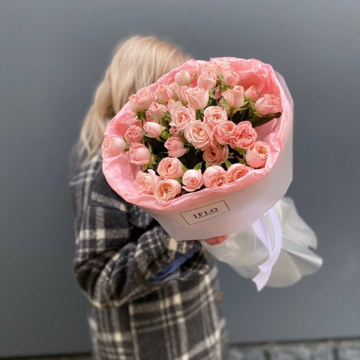 11 роз бомбастик в Абакане