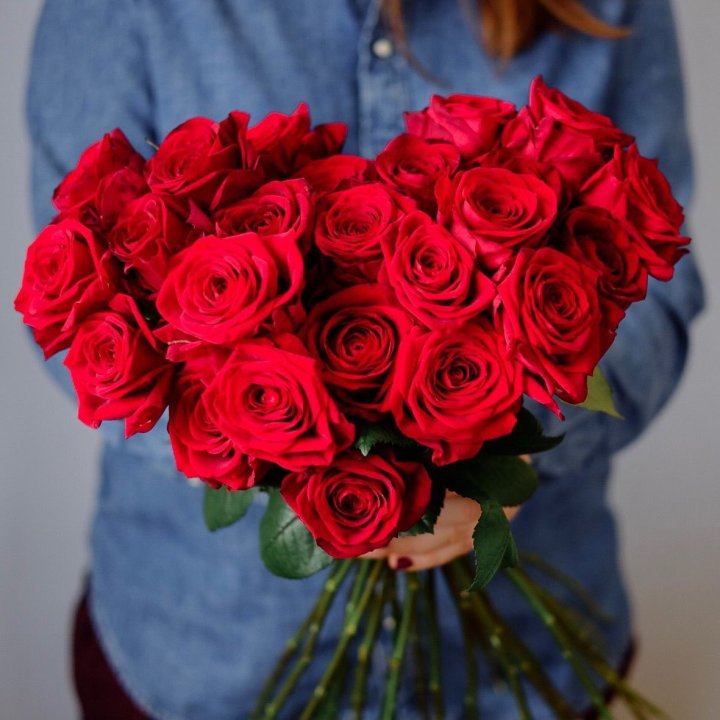 25 красных роз в Абакане