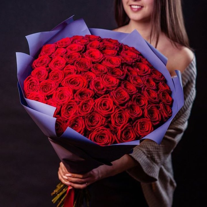 71 красная роза в Абакане