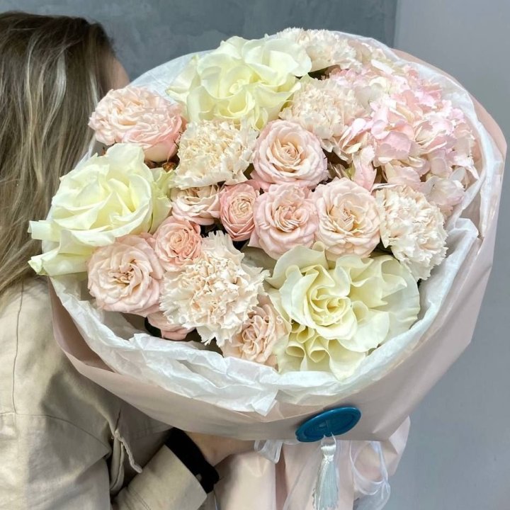 Дизайнерский букет "Джентел" в Абакане