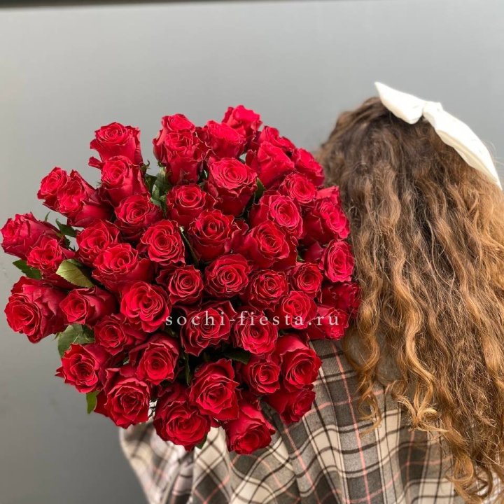 51 красная роза в Абакане