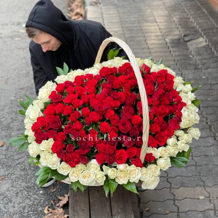 201  роза в корзине   в Абакане