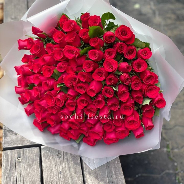 101 красная роза Лолита в Абакане