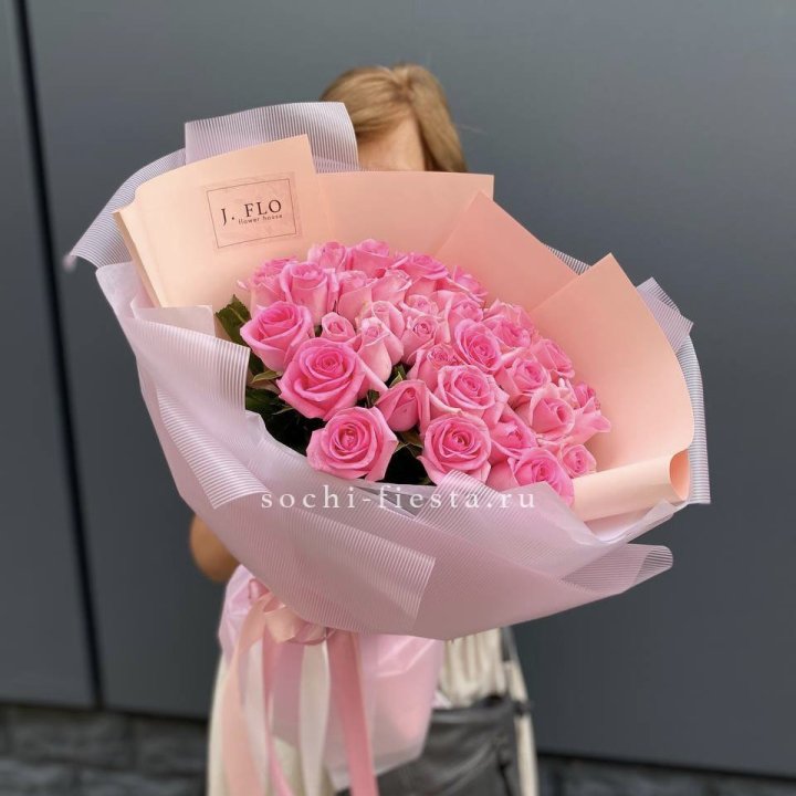 33 Розовые розы в Абакане