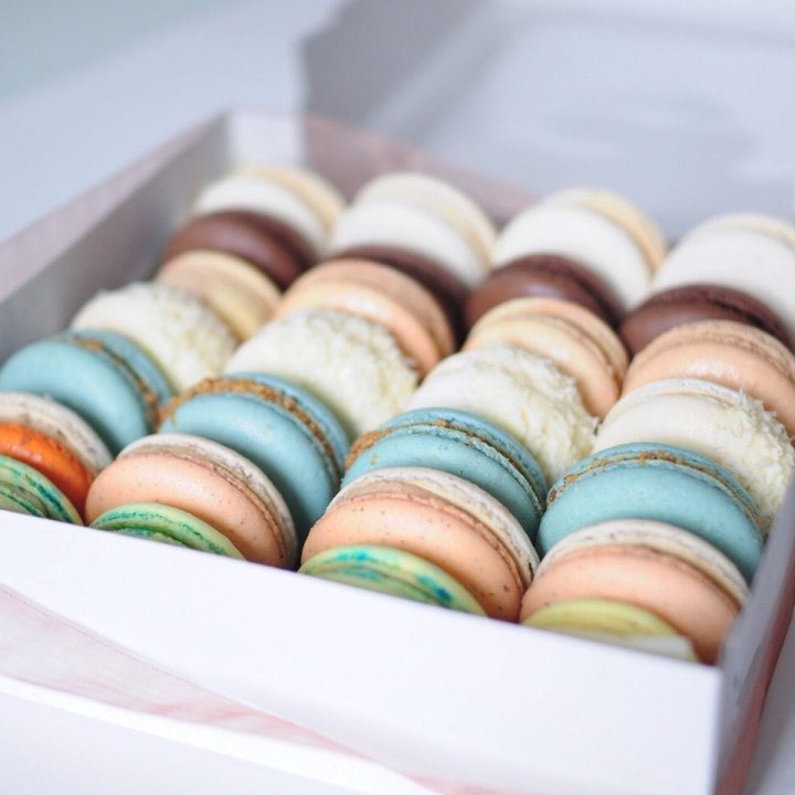 Коробка макаронс 25 шт. в Абакане